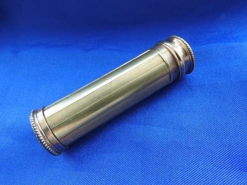 Ancien vaporisateur parfum - a, /