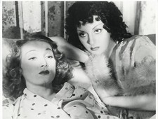 Photo originale Viviane Romance Jany Holt maison du Maltais