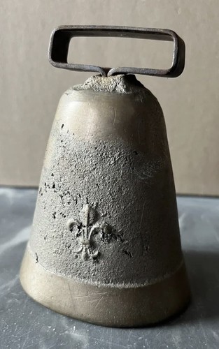 Ancienne cloche sonnaille - ancienne,