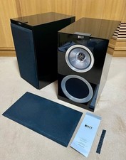  KEF R300 Piano Black Speakers