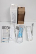 Lot Nintendo Wii : 2 manettes