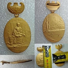 Ancienne médaille de la croix rouge en métal doré union des femmes de France WW1