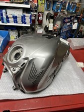 Réservoir Honda CB650R 