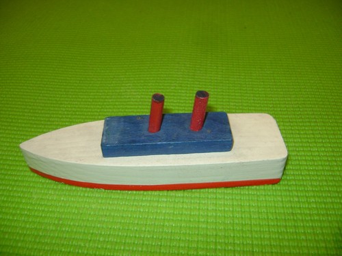Jouet ancien petit bateau - jouet,