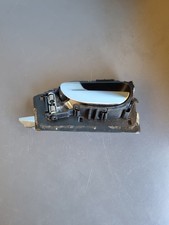 Peugeot 307 / Poignée de porte intérieur Gauche / 9634768677
