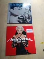 DISQUES VINYLES - LOT DE 6 - MADONNA - 3 ALBUMs 33 T et 3 MAXI 45 T- POSTERS