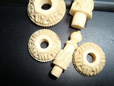 8 PIECES ANCIENNES DE JEU