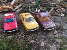 majorette lot de 3 RENAULT 18 TAXI +1 radio taxi toutes complètes+une tourisme