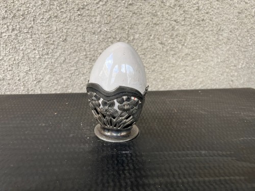 Oeuf porcelaine blanche