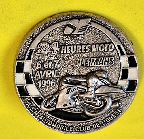 A34 pin insigne - pin's, moto