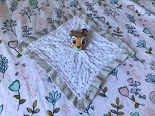 Doudou plat Bambi étoiles DISNEY 
