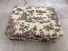ANCIENNE BOITE A COUTURE EN