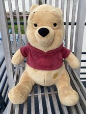 Grande Peluche Winnie l'ourson Disney 35cm. Célébration 90 Ans