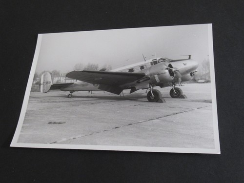 Photo avion beechcraft - , d.18