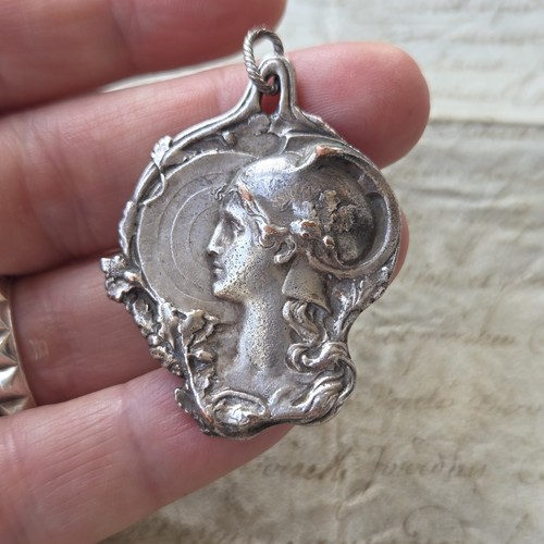 Médaille signée johnson - médaille,