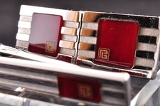 Boutons de manchette rouge