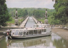 45 BRIARE LE BATEAU MOUCHE «