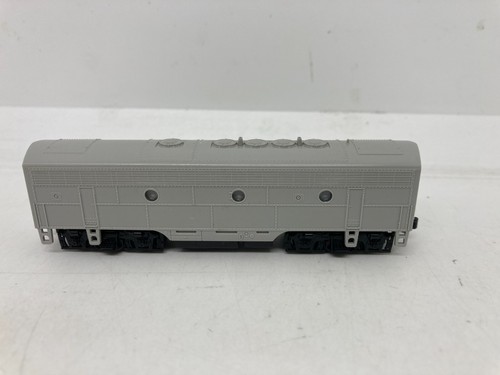 Kato 176 2201 locomotive - n, 176-2201