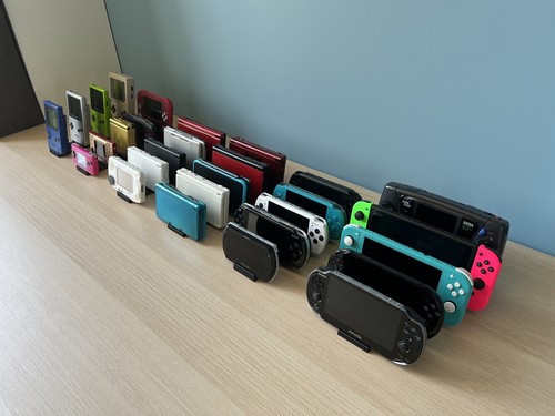 Supports pour consoles