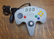 Manette Gamester grise