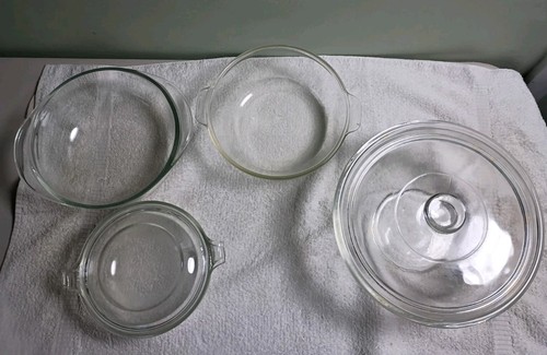 Different size pyrex bowls - different,