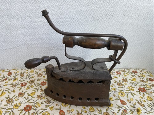 Ancien fer repasser - repasser, a
