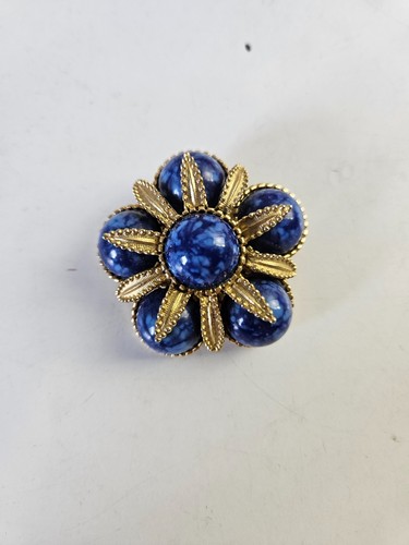broche bleue