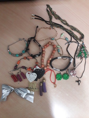 Lot revendeur bijoux - lot,