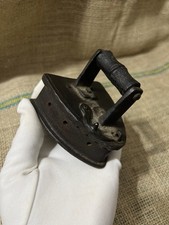 Rare Mini fer à repasser