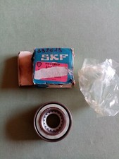 PEUGEOT 504 Berline / CC Un roulement de roue AR droit ou gauche. Réf : 3326 13