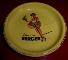 Coupelle publicitaire pin-up l'heure du berger coup de mistral