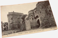 Carte postale ancienne Dinan (Côtes d' Armor) Ancien Château de la Duchesse Anne