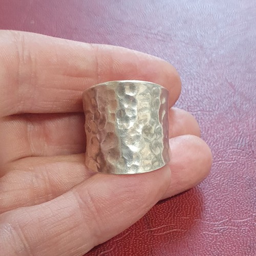 Bague large martelée - bague,