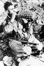 WW2 - Parachutiste allemand en Crète en mai 1941 - Opération "Merkur"