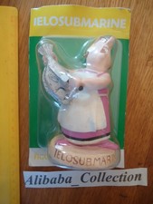FIGURINE ** IELOSUBMARINE **
