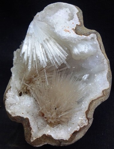 Superbes springs scolesite - superbes,