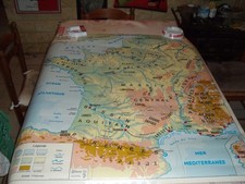 Ancienne carte scolaire France économique physique