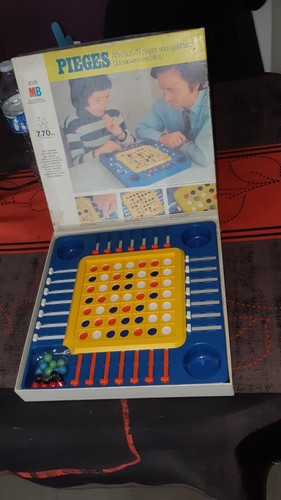 Vends jeu pieges ancien - vends,