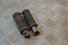 Cales pieds passager Suzuki