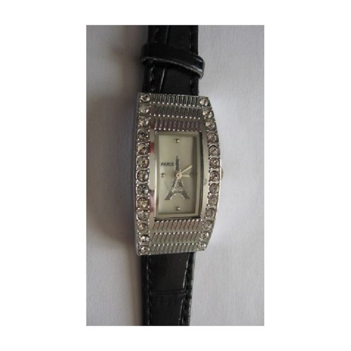 Montre fantaisie avec strass