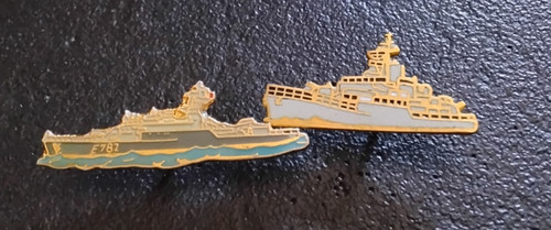 Pin lot 2 - pin’s,