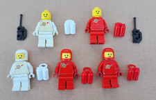 5 FIGURINES LEGO SPACE