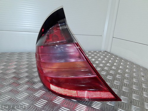 2004 mercedes w203 - mercedes, feu