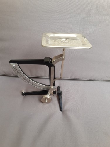 Balance ancienne poids - , lettres