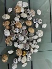 Lot De Boutons Militaires A