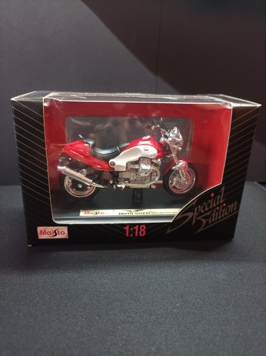 Miniature moto guzzi v10 - miniature,