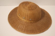 Chapeau casque colonial en rotin vintage