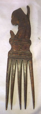ANCIENNE BELLE STATUETTE SCULPTURE PEIGNE UN SINGE ART AFRICAIN en BOIS
