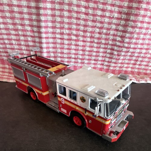 Hachette camion pompiers - hachette,