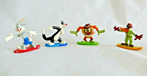 Warner bros figurines - warner,